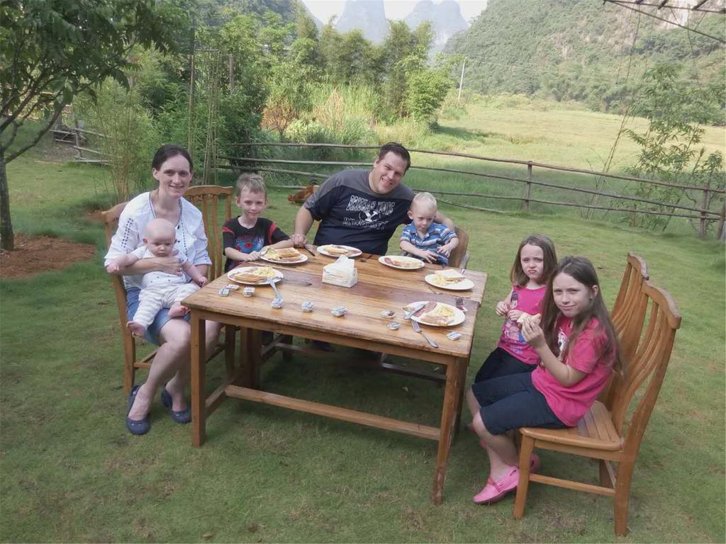 Huanggong Garden Hotel Янгшуо Екстериор снимка